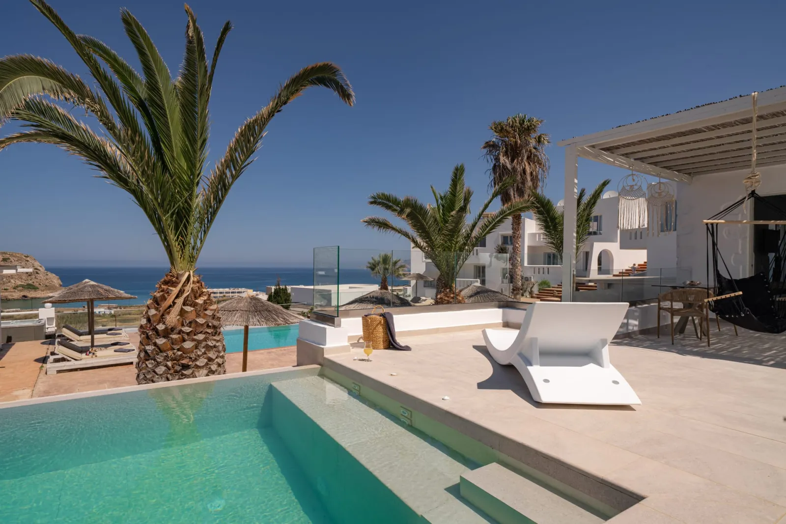 Luxury Suite with Private Pool & Sea View