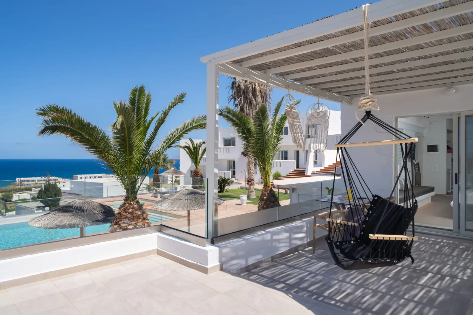 Luxury Suite with Private Pool & Sea View