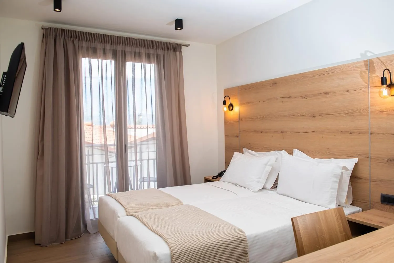 Double Deluxe Room