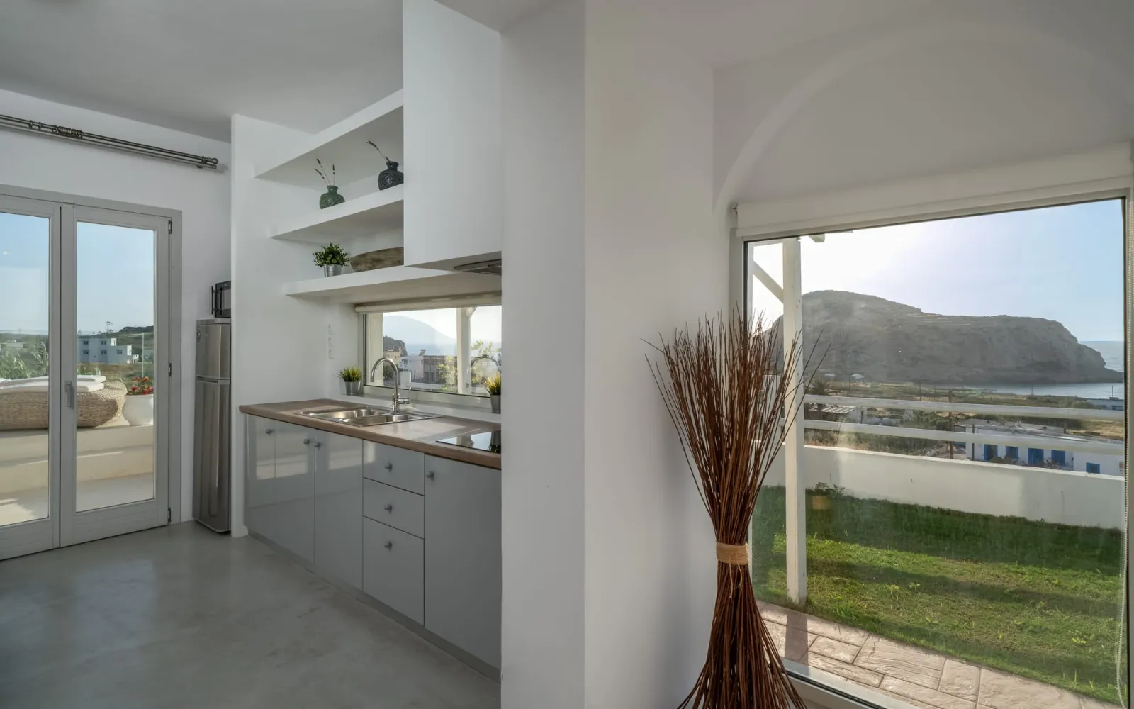 Villa with Private Pool & Sea View