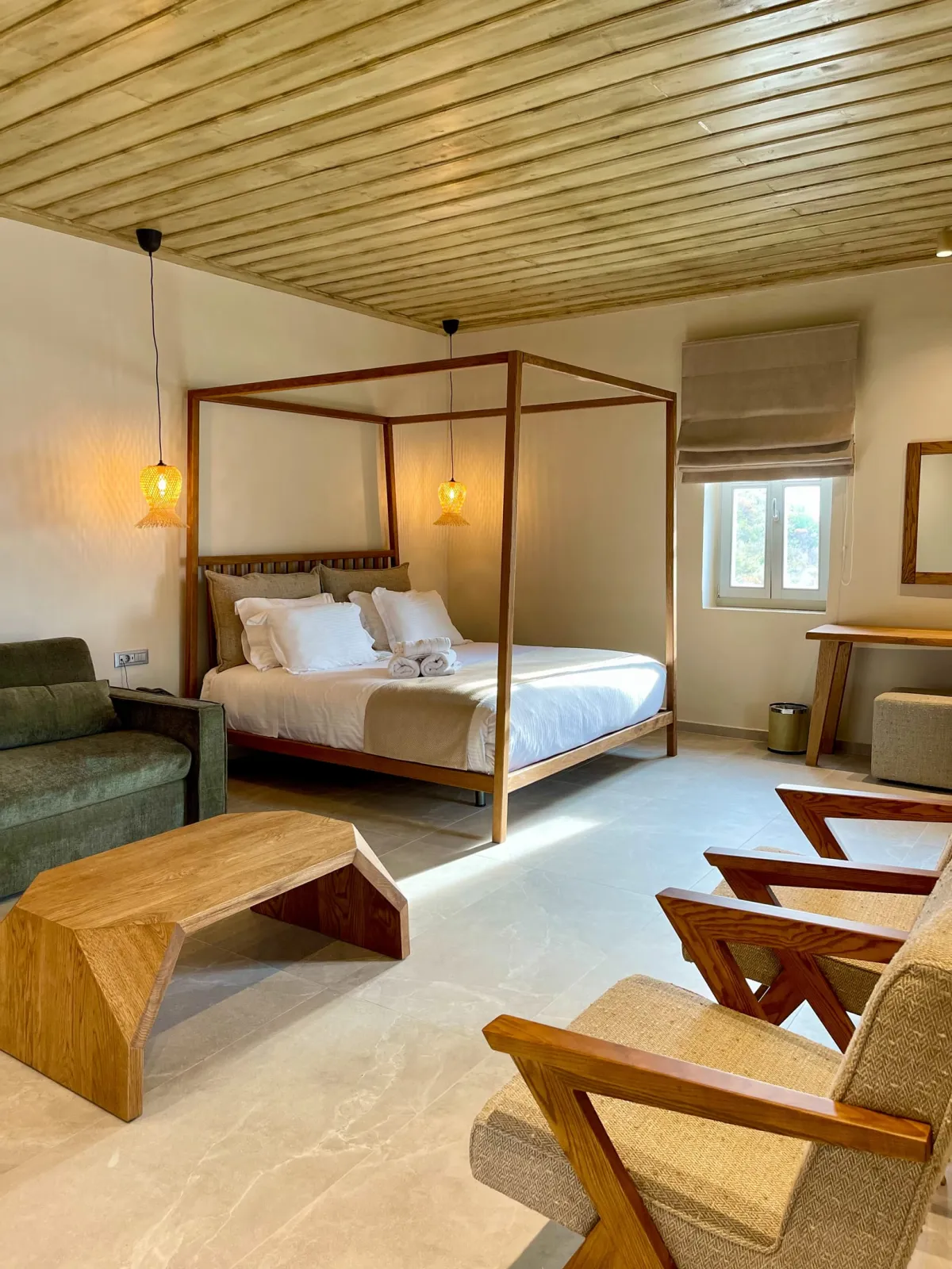Superior Suite with Outdoor Jacuzzi - Upper Floor