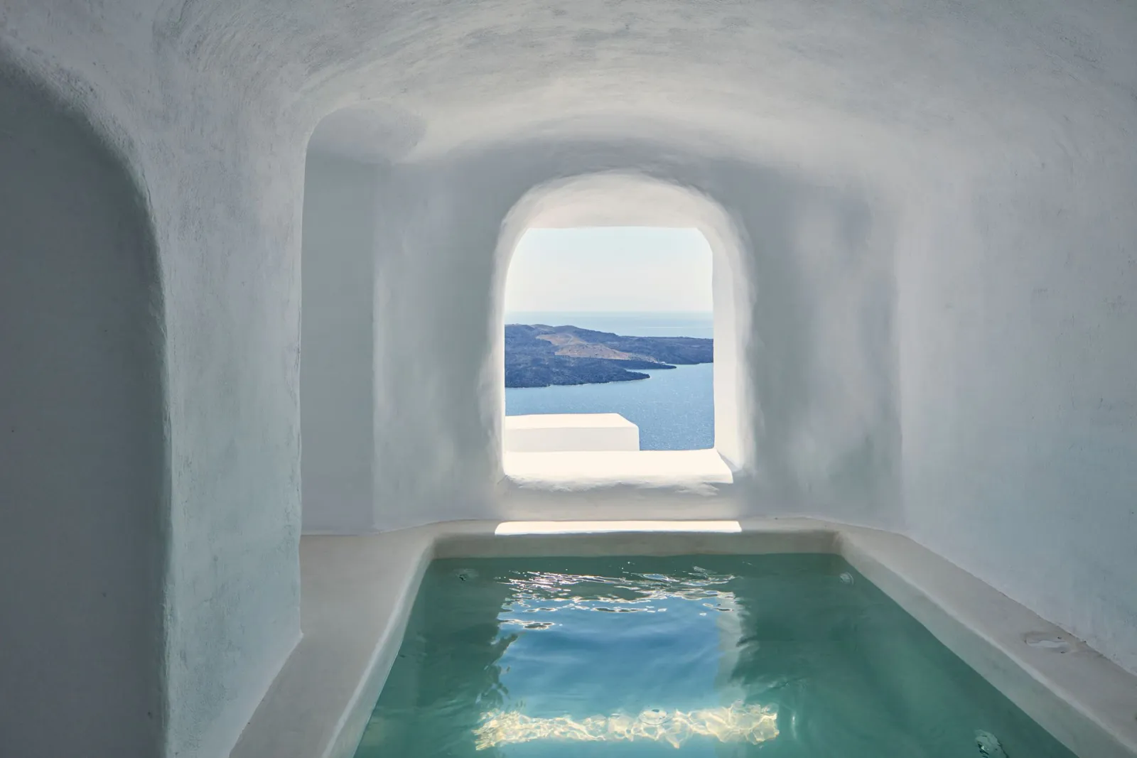 Junior Suite with Hot Tub and Caldera View
