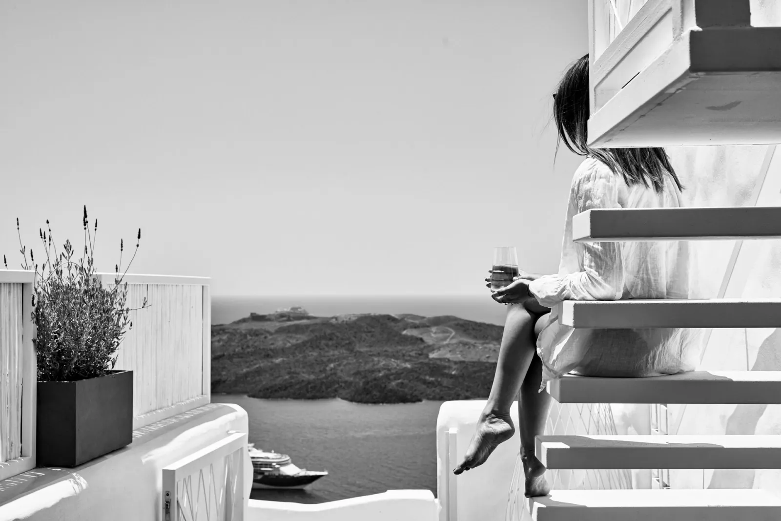 Junior Suite with Hot Tub and Caldera View