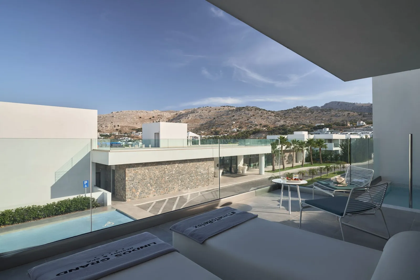 Promo Junior Suite with Private Pool &amp; Inland View
