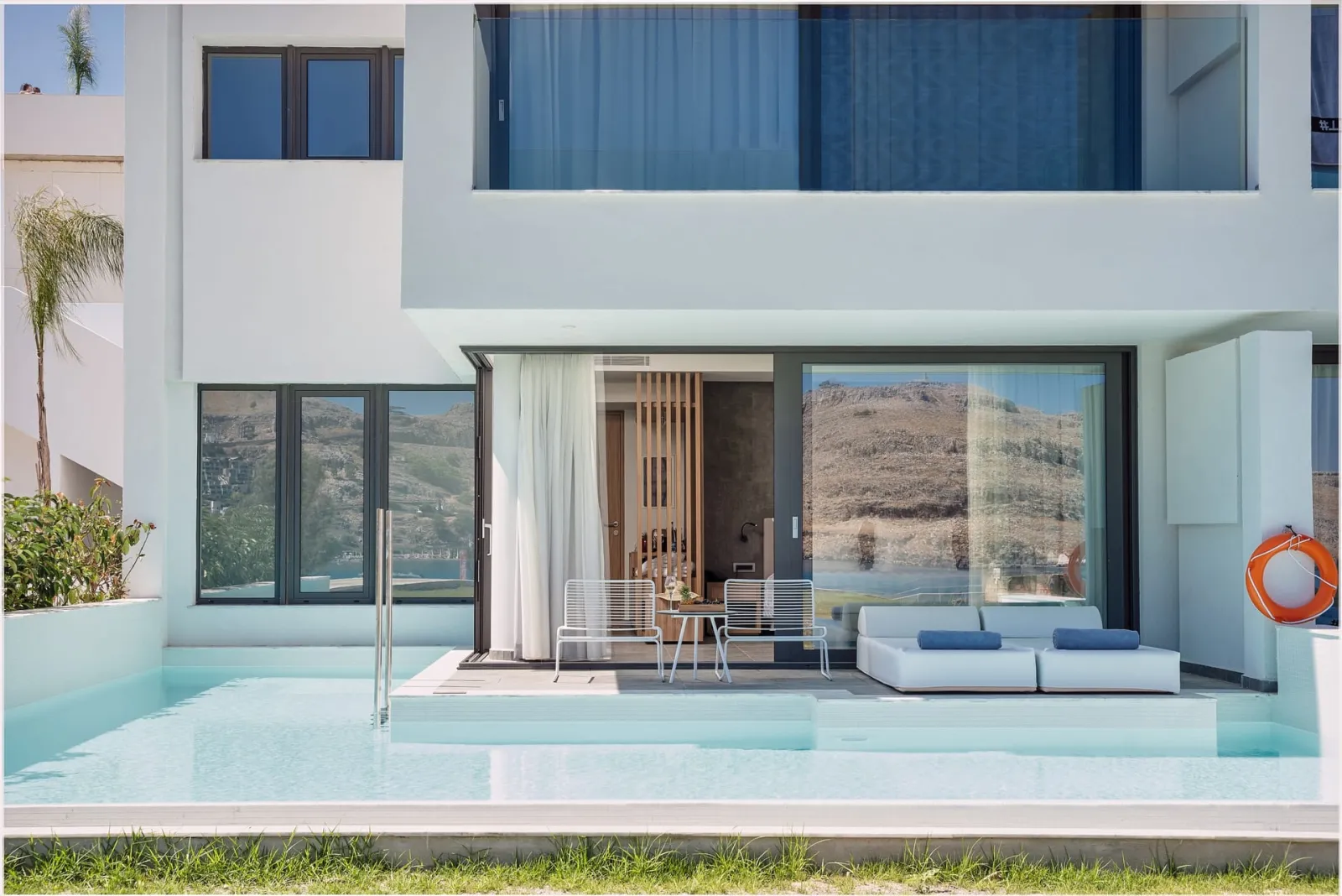 Deluxe Junior Suite Eagle’s Eye with Private Pool &amp; Sea View