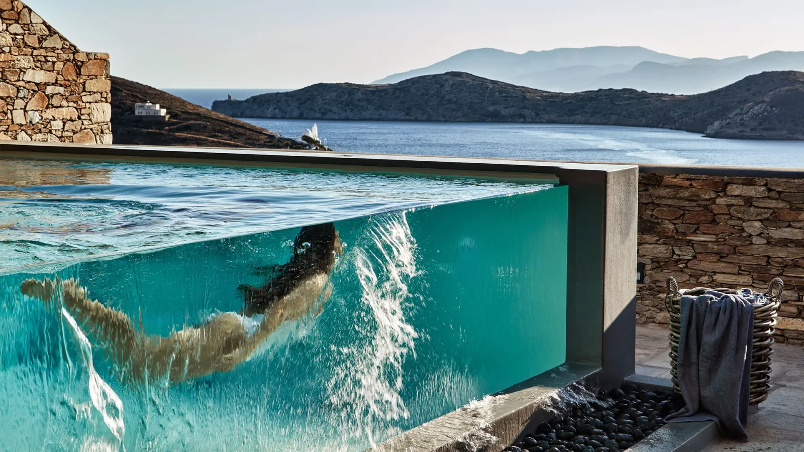 Liostasi Sea View Suite with Private Heated Pool