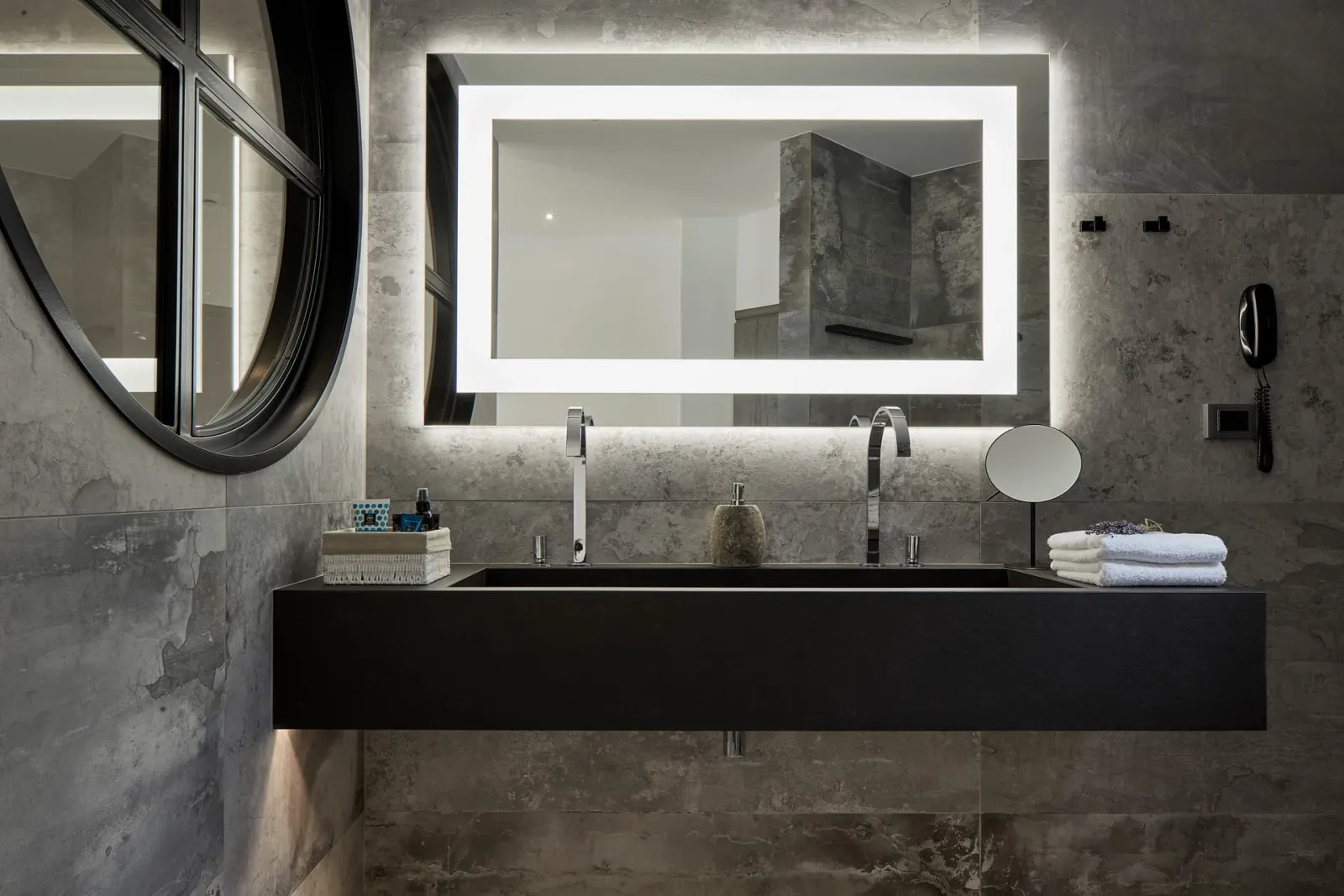 Adjoining Superior Sea View Suites