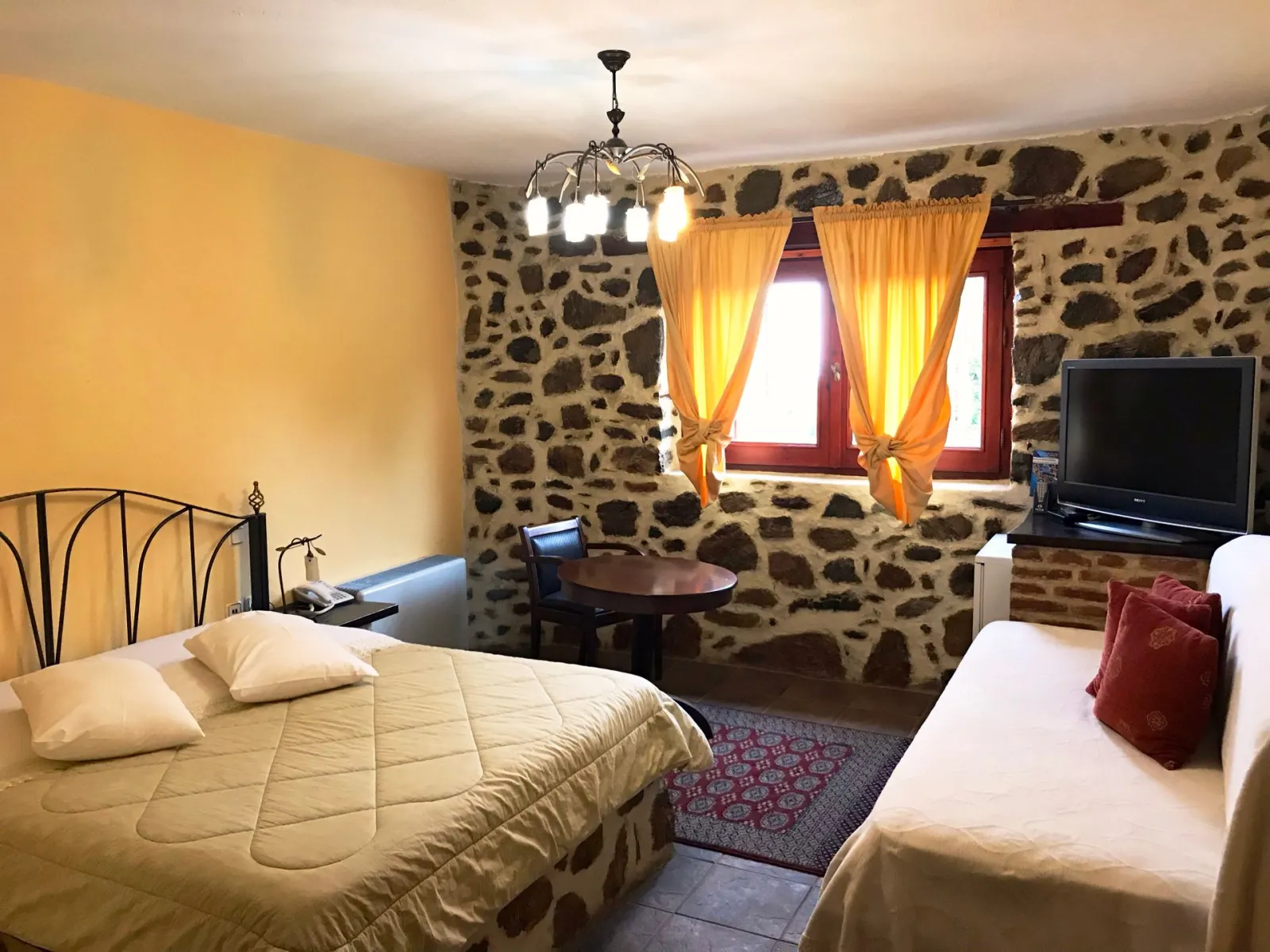 Double Room Ground Floor with Mountain View