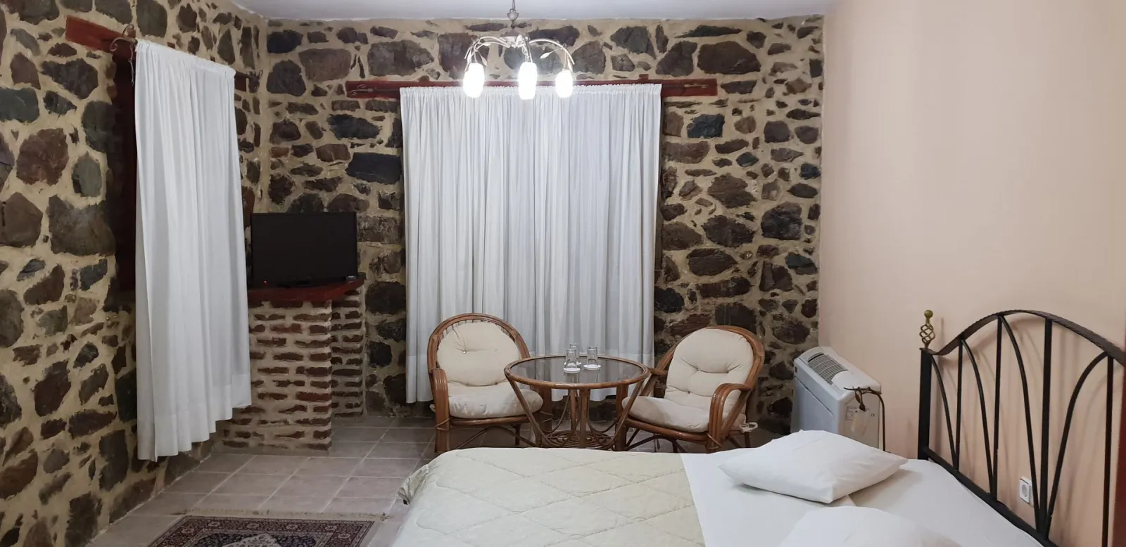 Split Room for Family