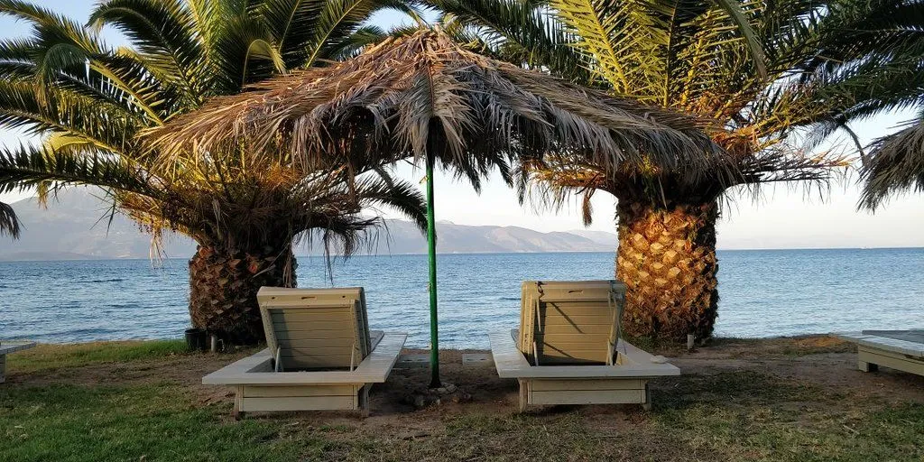 Front Sea Bungalow
