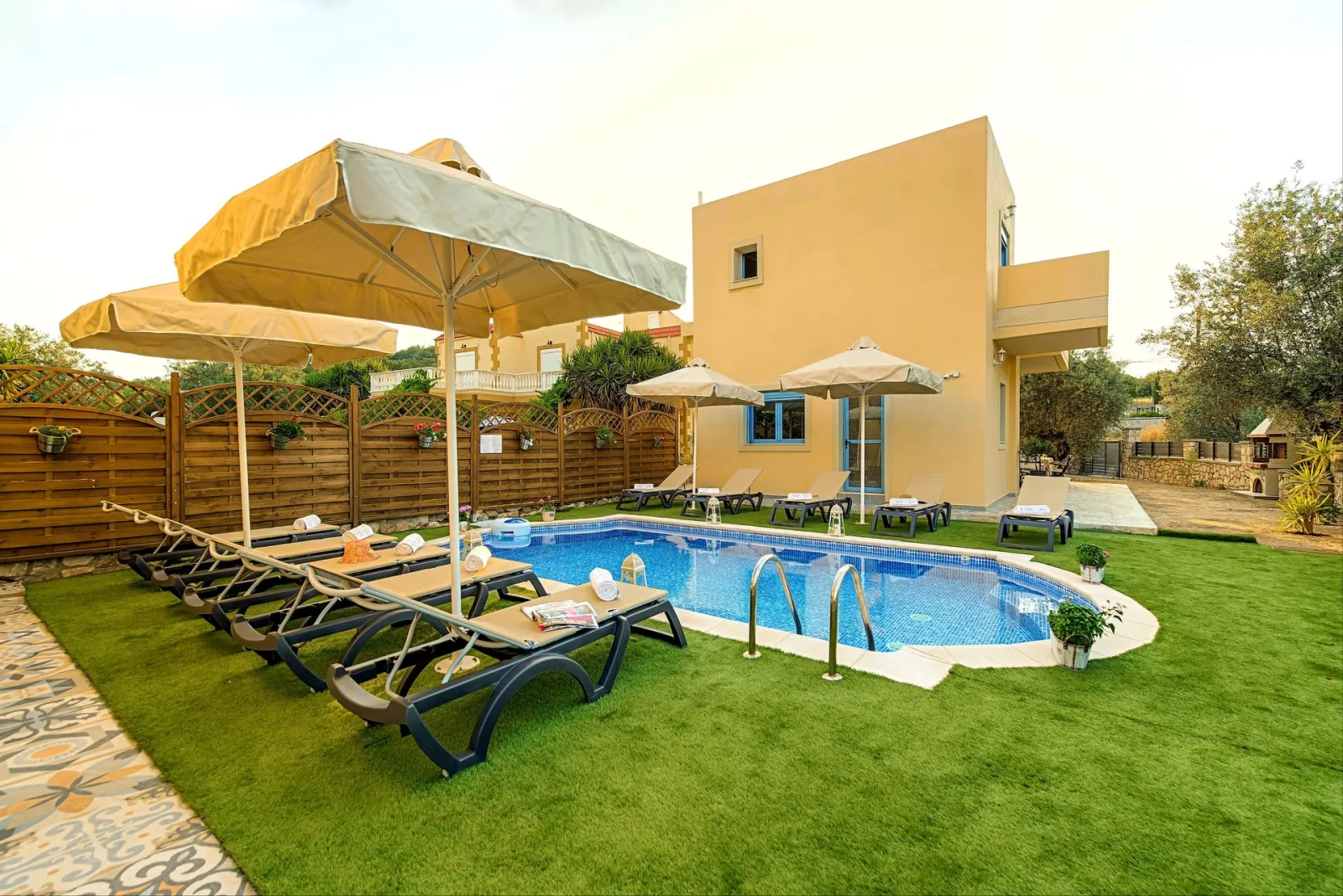 Retro Villas - Superior Villa with Pool