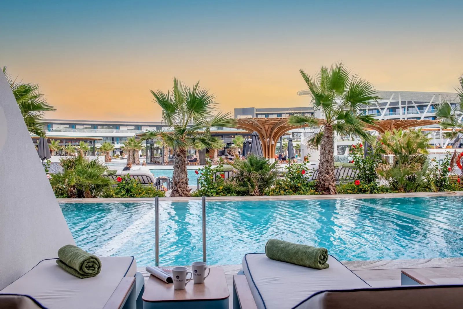Deluxe Double Pool or Sea View with Individual Pool