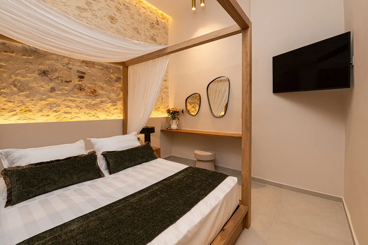 Suite with Jaccuzi (Grace Kelly)