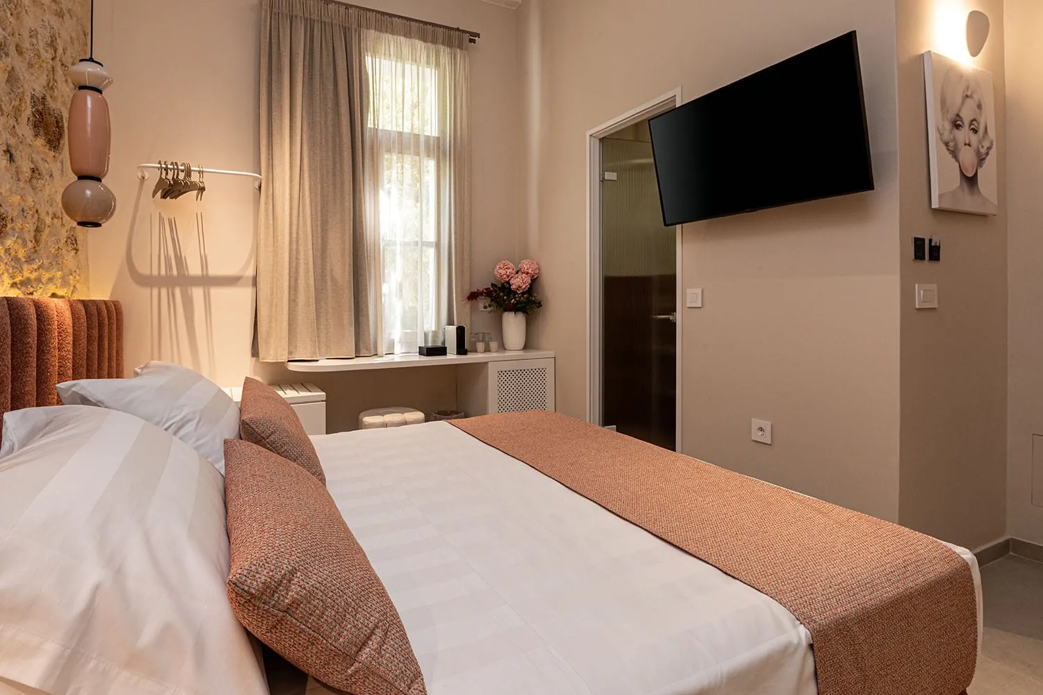 Deluxe Double Room (Merilyn Monroe)