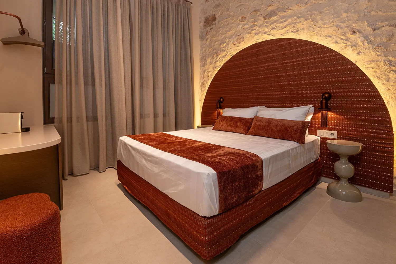 Deluxe Double Room (Rita Hayworth)