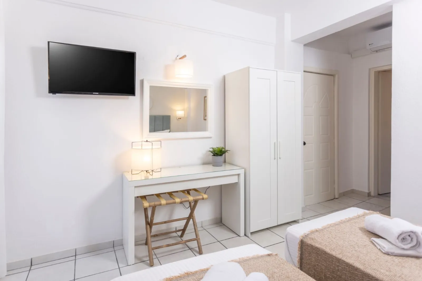Classic Quadruple Room