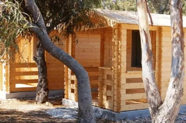 Twin Beach Hut