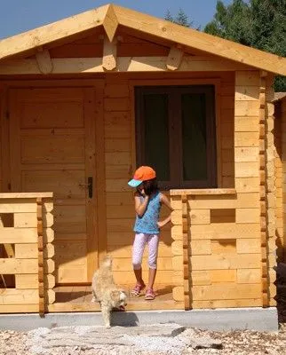 Quadruple Beach Hut