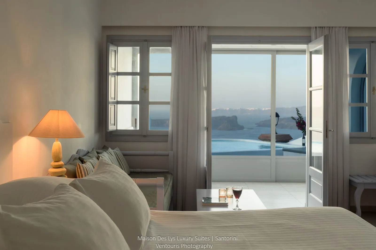 Senior Suite with private pool - Volcano & Sunset Sea View