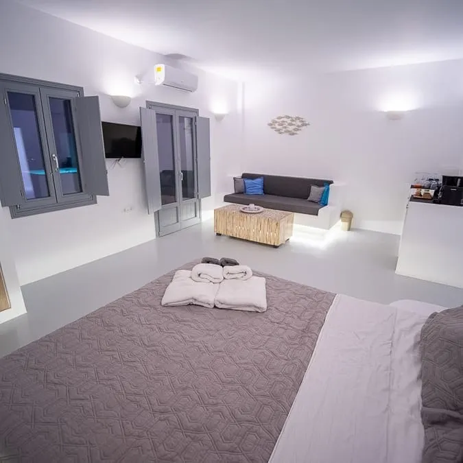 Deluxe Suite with Grand Hot Tub