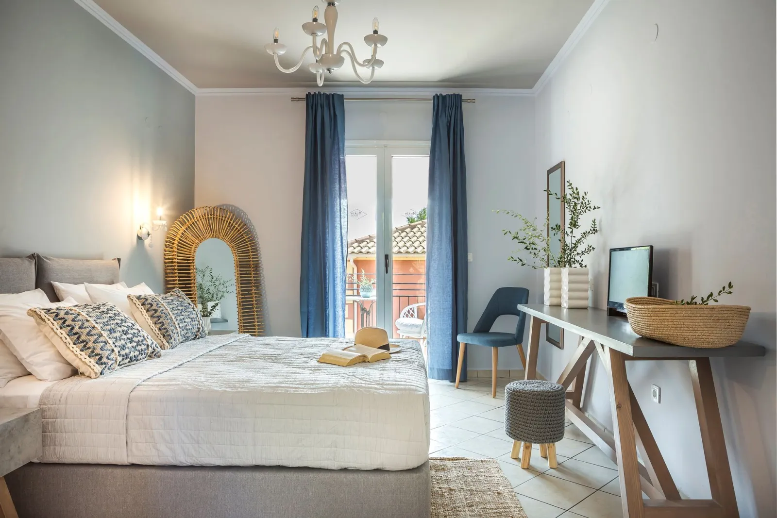 Standard Room with Garden View