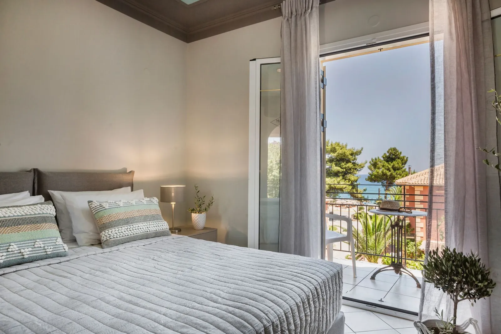 Triple Room with Sea View