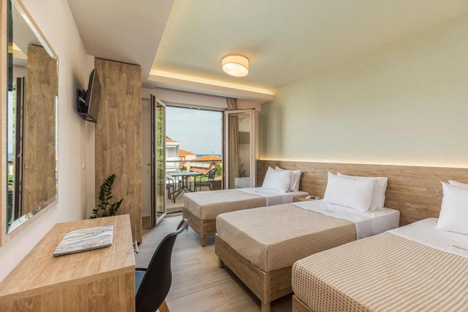 Studio with Balcony