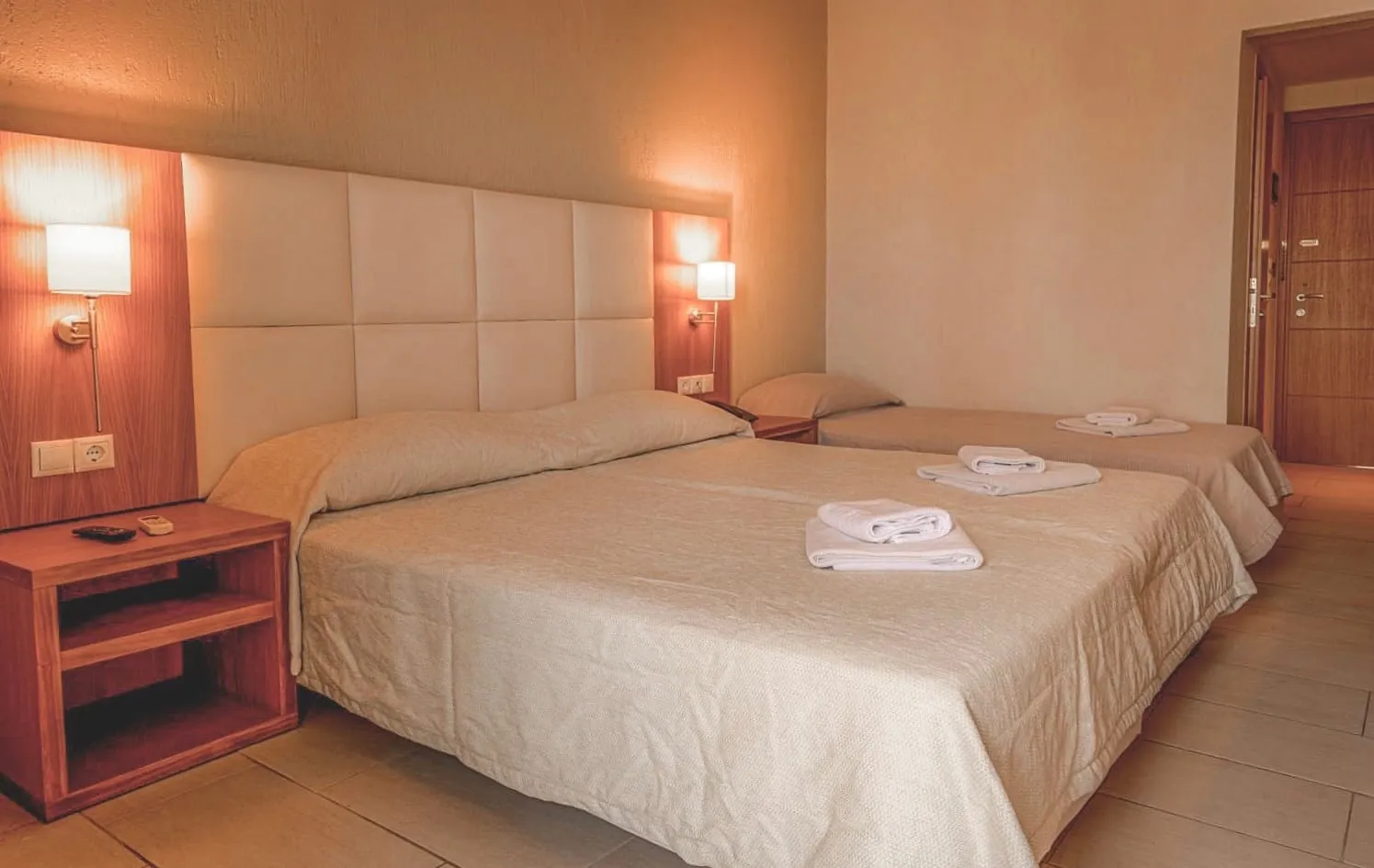 Standard Room with Side Sea View
