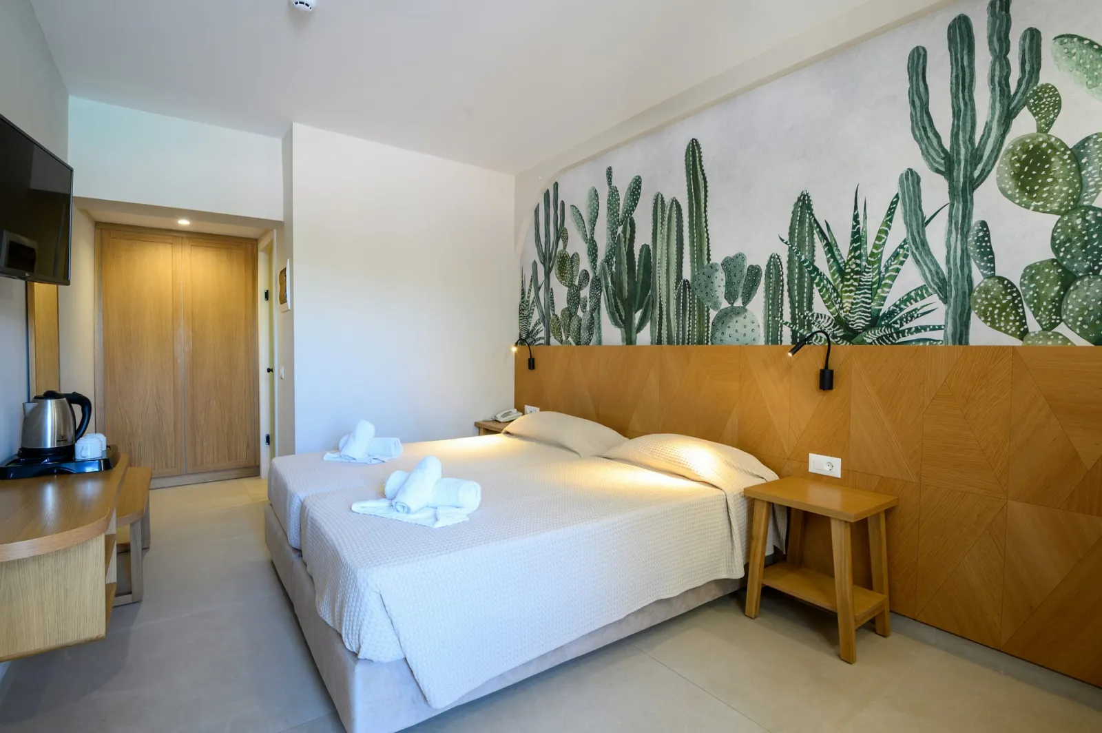 Superior Room with Garden View