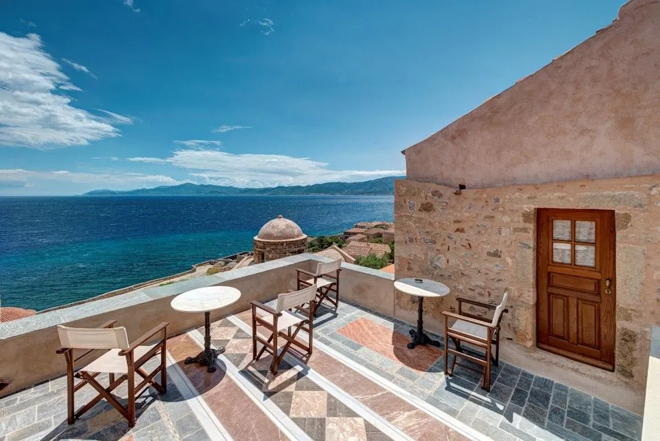 Family Apartment with Sea View & Terrace
