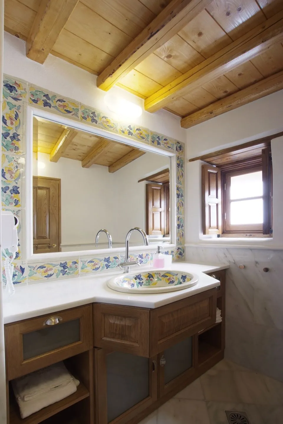Suite with Sea View &amp; Terrace