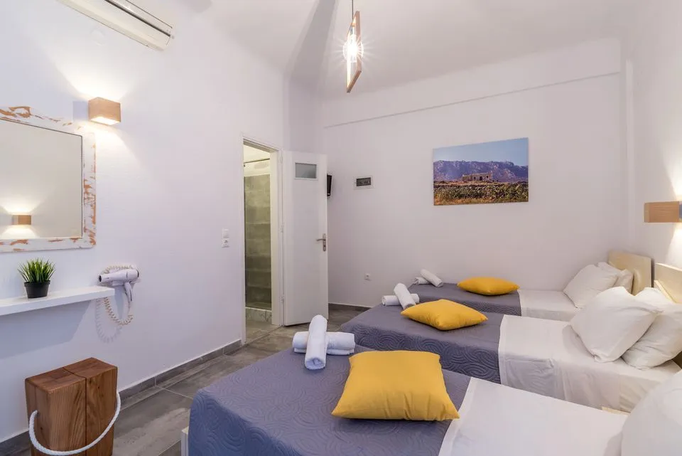 Triple Room
