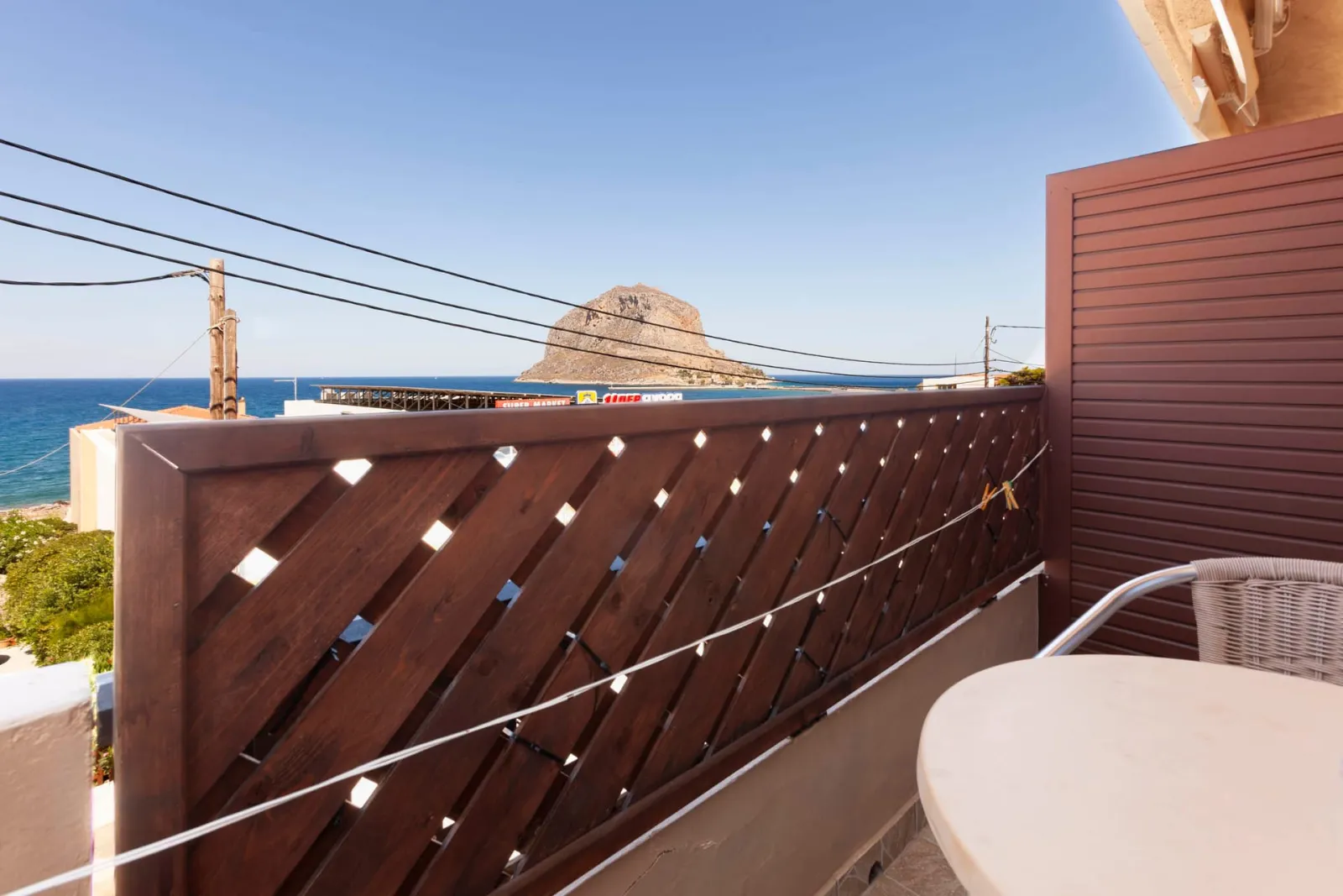 Petite Double Studio | Sea View [13 m²]