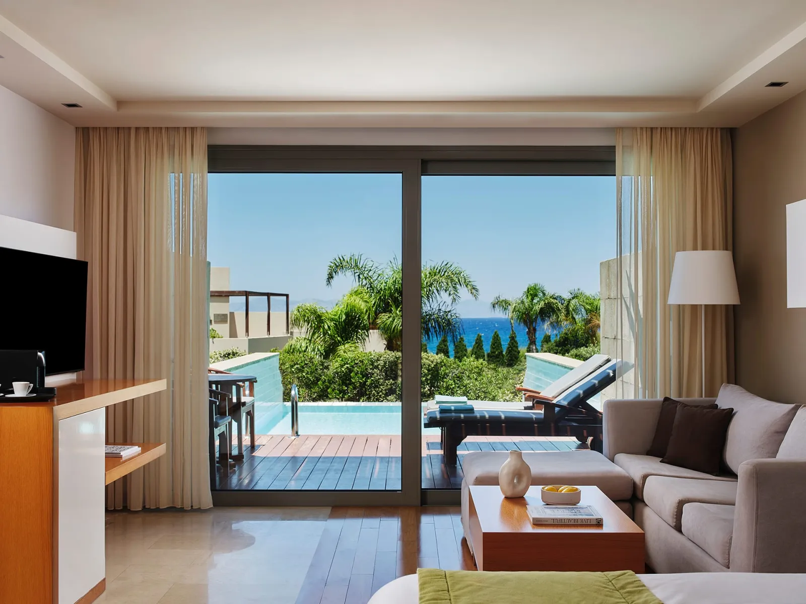 Amus Suite with Private Pool Inland View