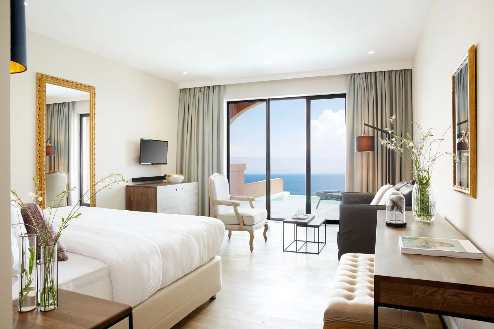 Deluxe Junior Suite Private Pool Sea View