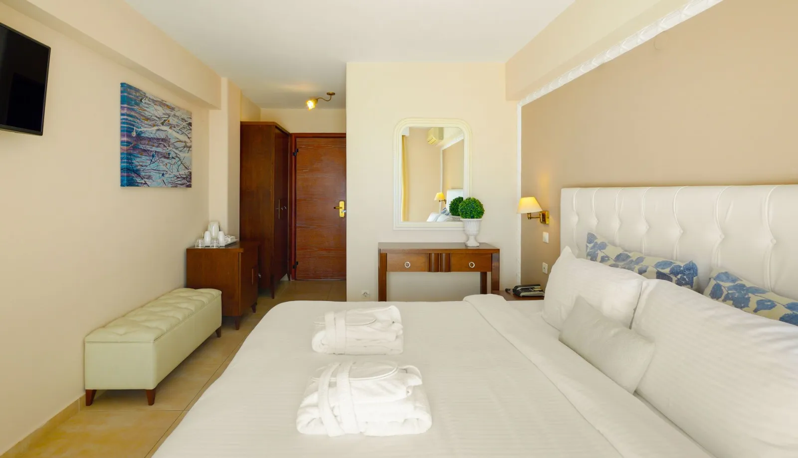 Superior Double Room Partial Sea View