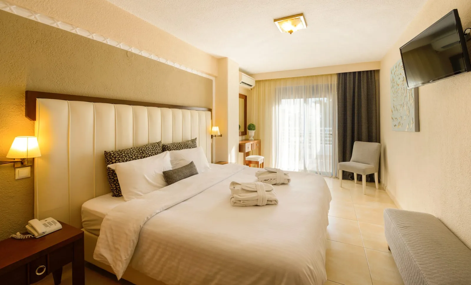 Superior Double Room Partial Sea View