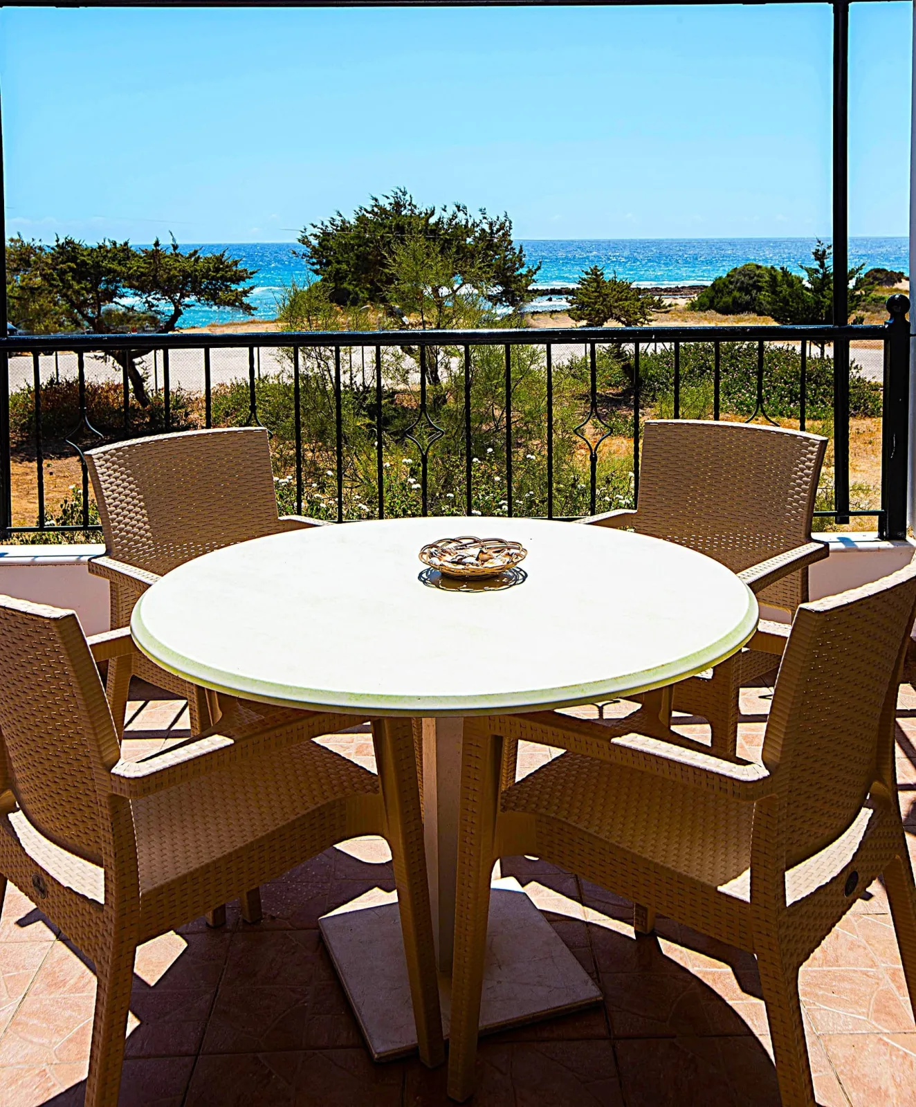 VILLA SEA FRONT