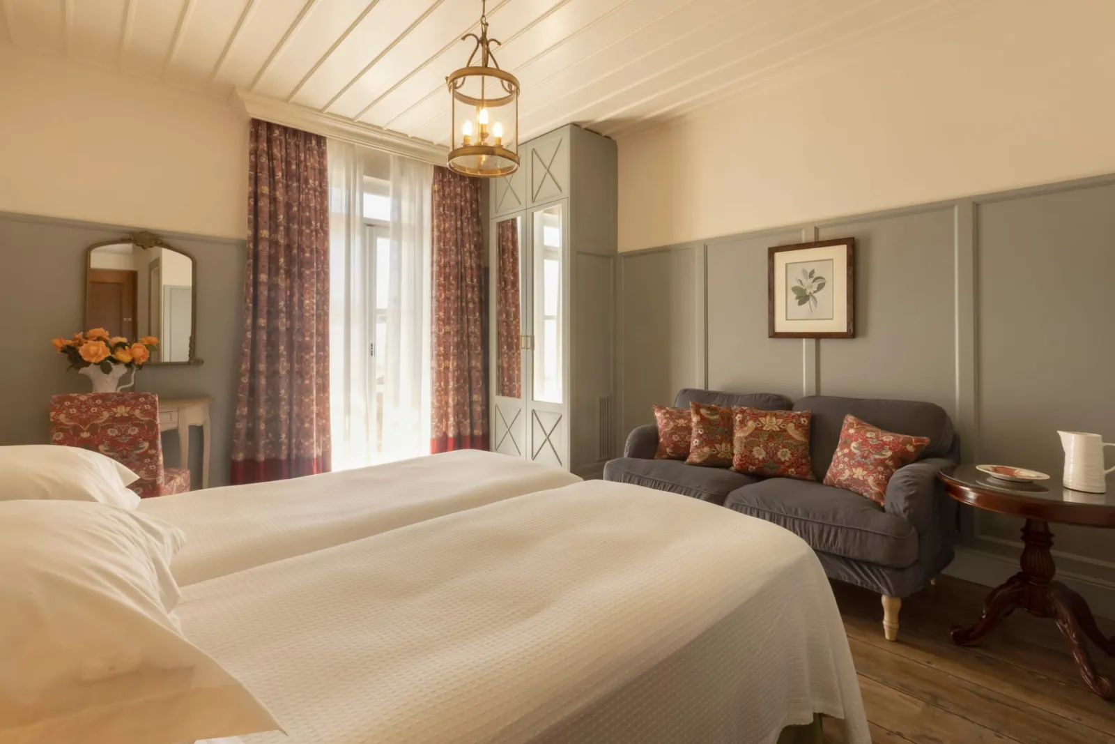 Standard Twin Room with Sea View