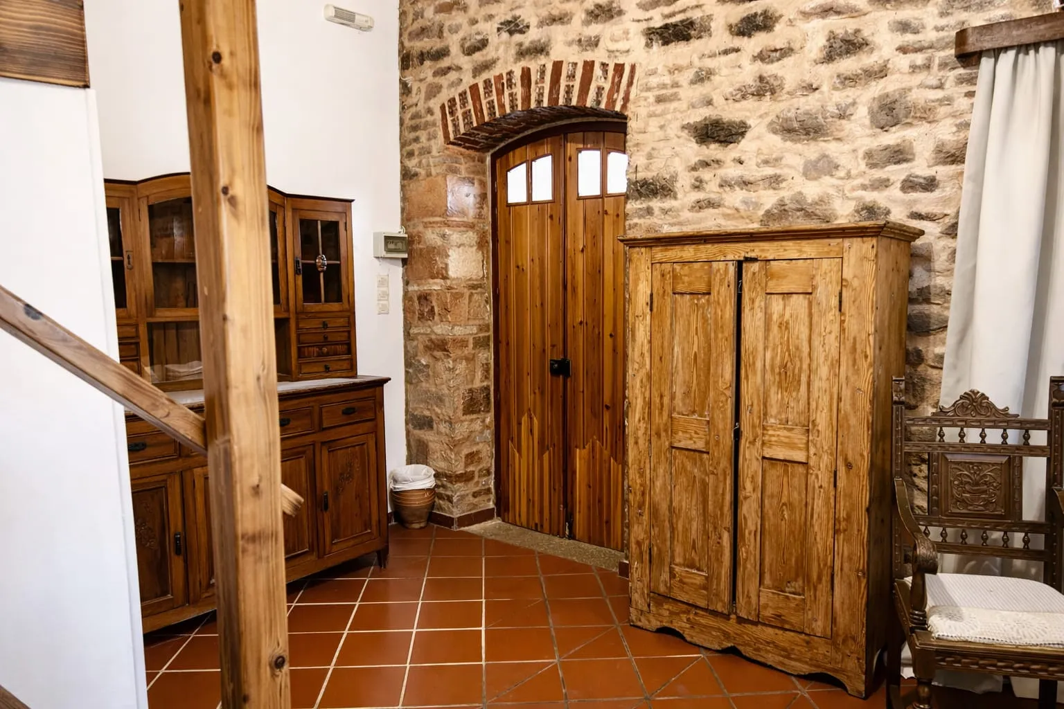 Mansion Cottage with Patio