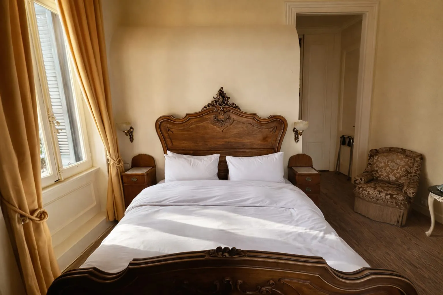 Mansion Junior Suite with Partial Sea View