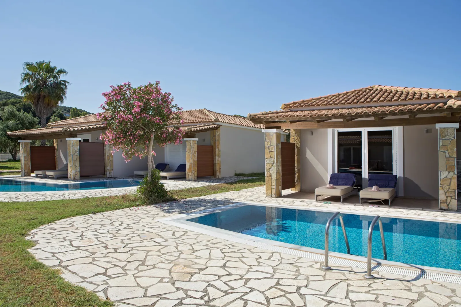 Superior Bungalow Sharing Pool 45 sq.m.