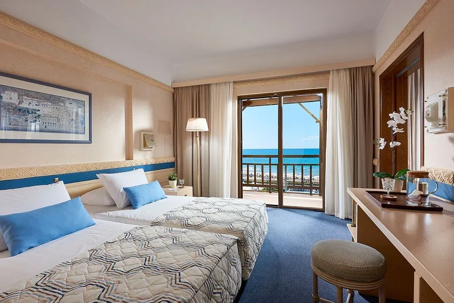 Main Building Family Apartment Sea View