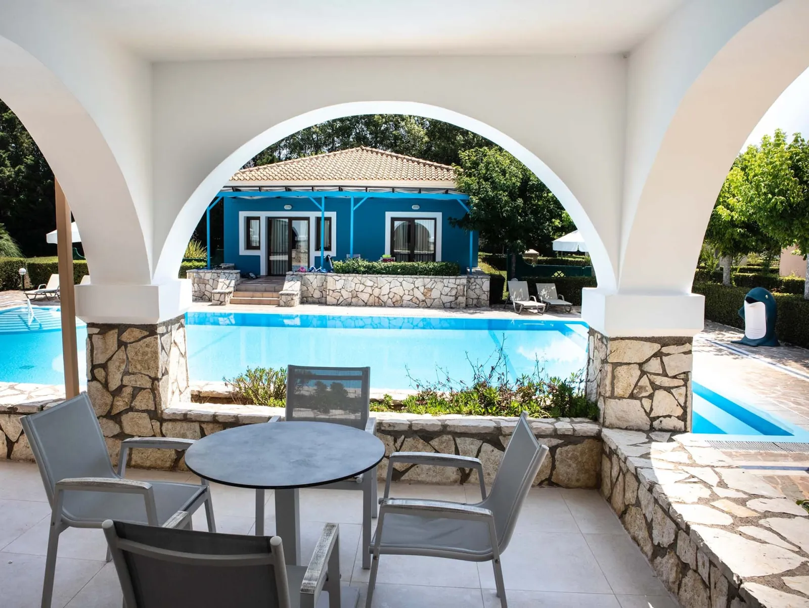 Family Apartment Sharing Pool