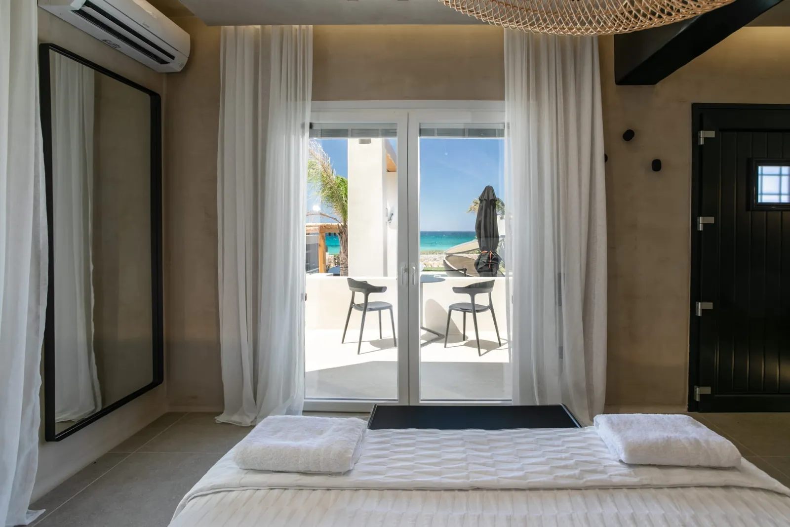 Superior Sea View 2-Room Residence with Outdoor Hot Tub