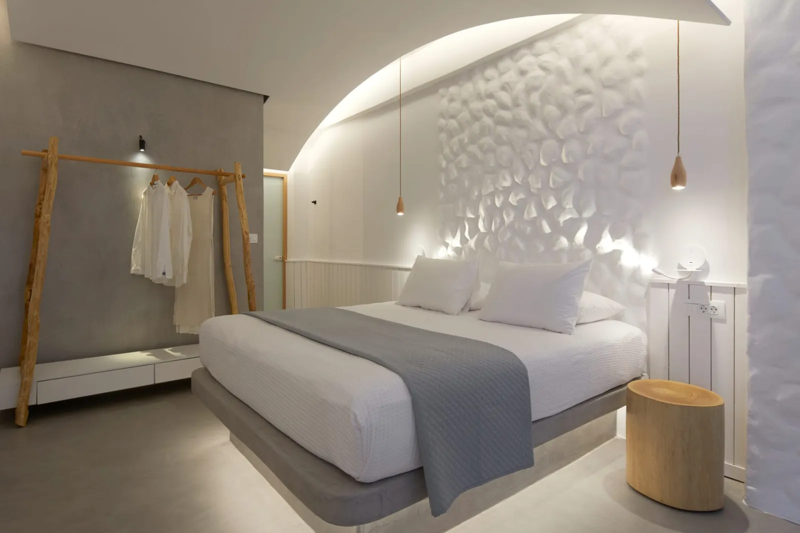 Aisio Suite | walk out Sea View patio  with Private Heated Pool