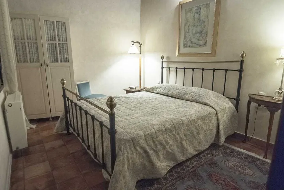 Luxury 2-Bedroom Suite | Mountain View