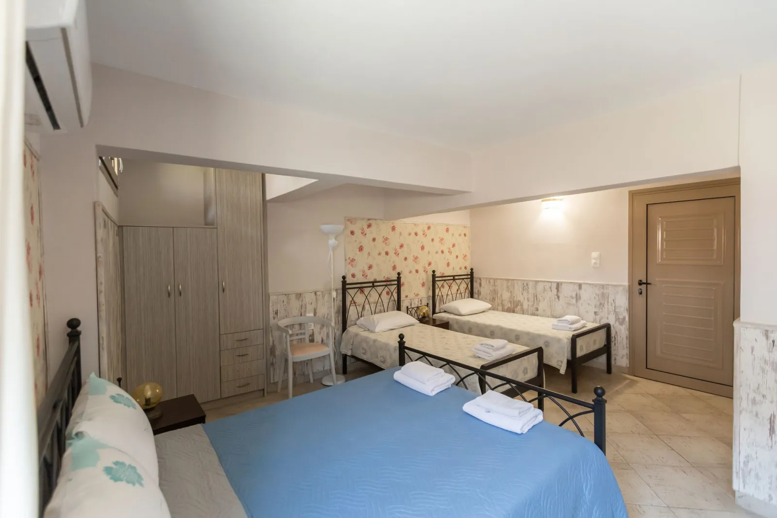 Quadruple Room B3