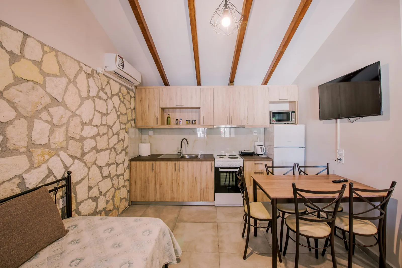 Acrocorinth Studio 3