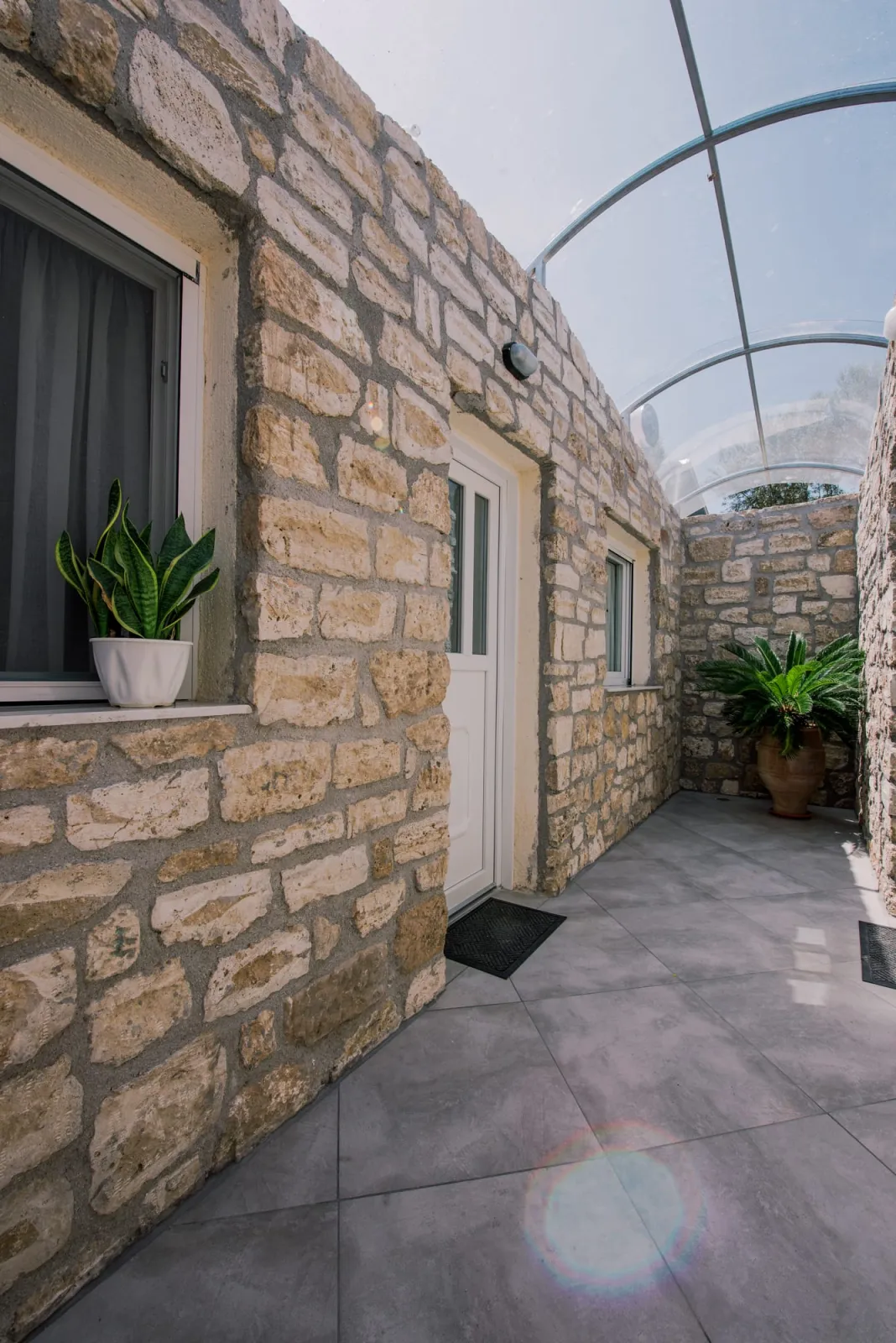 Acrocorinth Studio 4